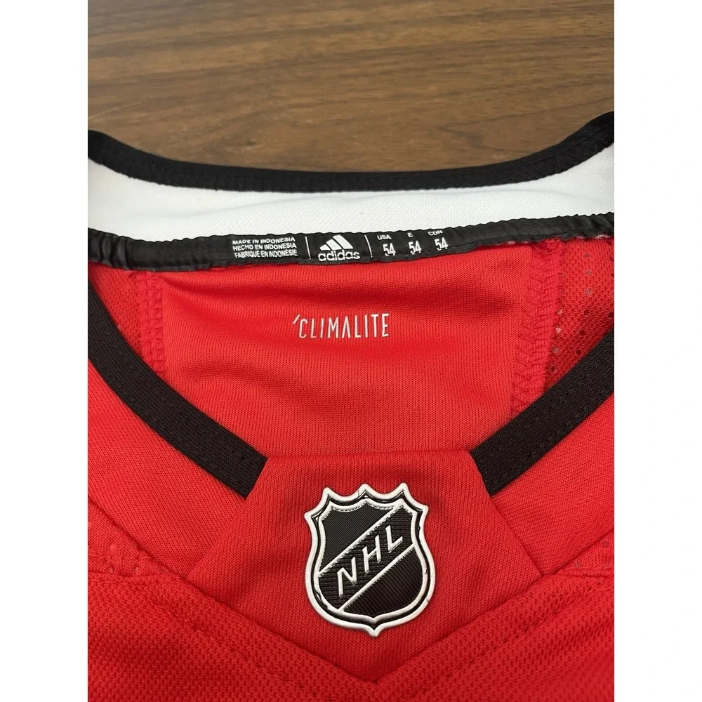 Chicago Blackhawks Jonathan Toews Hockey Jersey Strap Size 54 XL NWT Adidas NHL